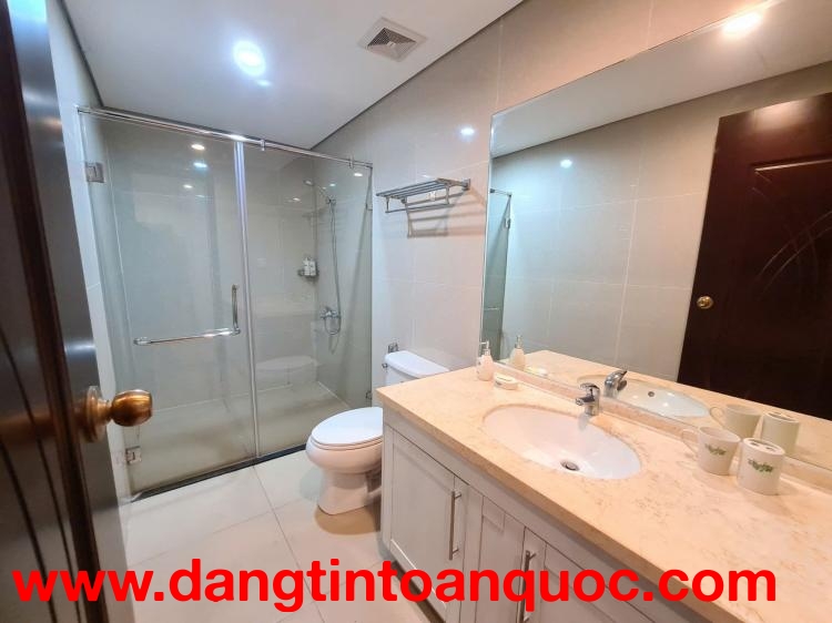 Cho thuê căn hộ 2PN Royal City R5 – 106m², full nội thất – Giá 22 triệu/tháng