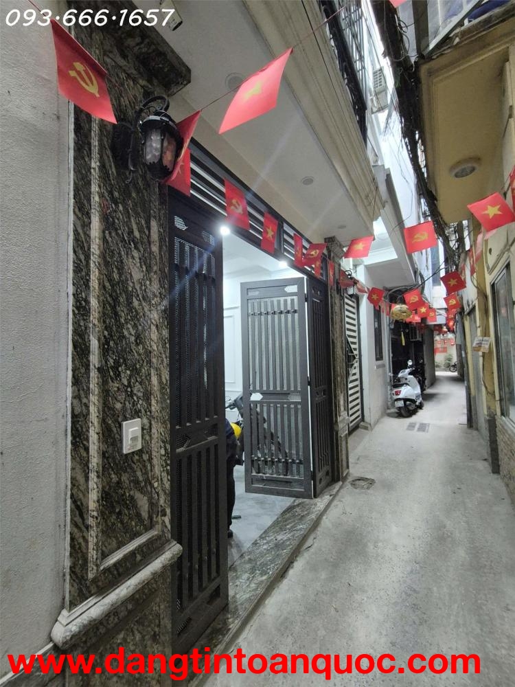 NHÀ (8x20) – HẺM 6M THÔNG TÔ KÝ – GẦN CHỢ BA BẦU – CÓ KHO RIÊNG