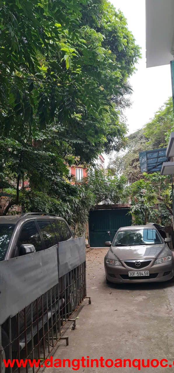 Cho thuê nhà nguyên căn ngõ 202 Trịnh Đình Cửu, 38m2 x 5 tầng, 3 phòng ngủ, 12,5 triệu