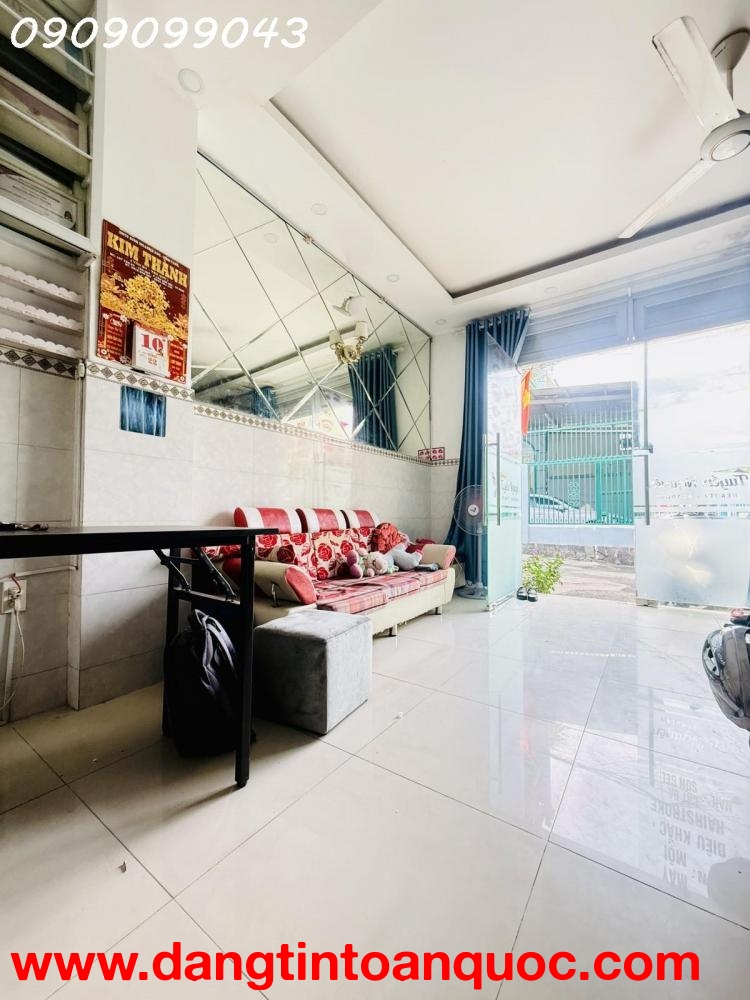 NHÀ 2TẦNG-82M2 NỞ HẬU-HẺM Ô TÔ QUAY ĐẦU PHAN VĂN HỚN
GIÁP TÂN BÌNH-SÂN BAY NHA GA T3