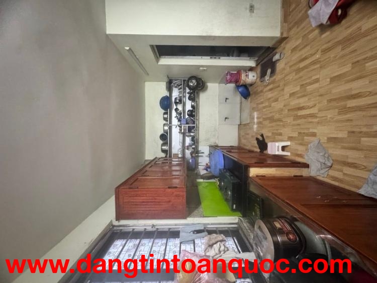 Bán đất tặng nhà 2 tầng Ngọc Thụy-2 thoáng- oto chạy Vòng Quanh-75m-14 tỷ(TL)