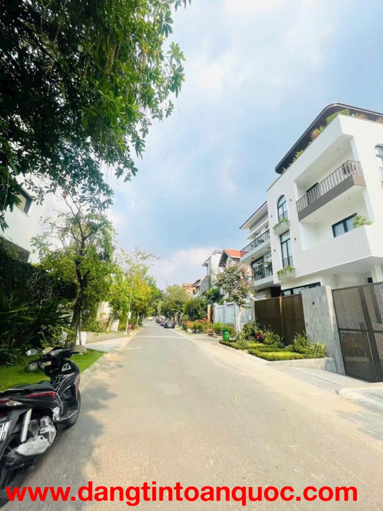 bán Khuôn Đất Đẹp Khu VIP Compound Eden Nguyễn Văn Hưởng - Thảo Điền - Q2