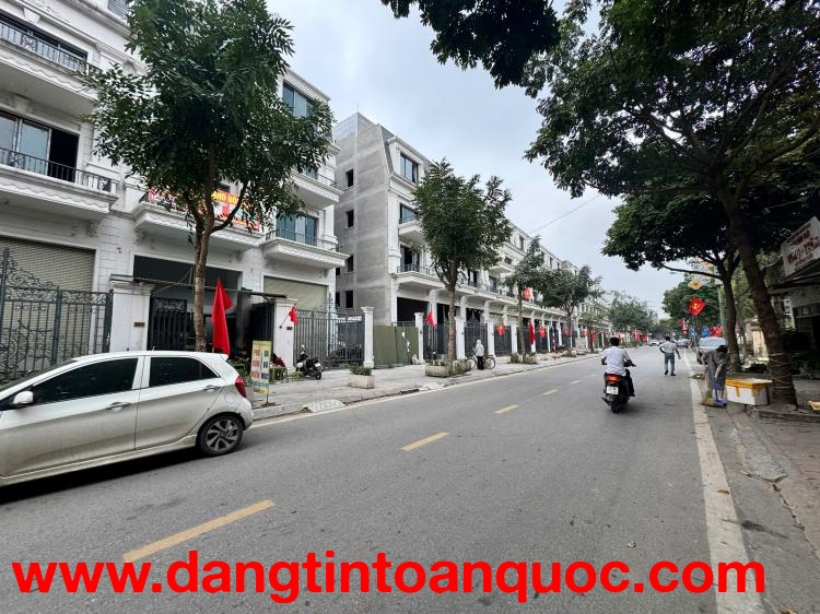 ĐẤT KINH DOANH CHỢ LẮP GHÉP 48M2 MT 4.5M ĐƯỜNG Ô TÔ TRÁNH VỈA HÈ GIÁ 6.3 TỶ