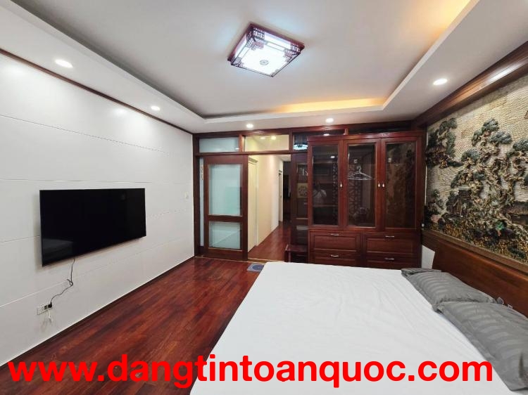 NHÀ ĐẸP PHỐ ĐỘI CẤN  58M 7T GIÁ 25 TỶ NGÕ Ô TÔ- KINH DOANH ĐẮC ĐỊA- KHU PHỐ SẦM UẤT