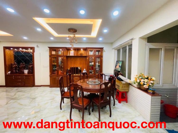 BIỆT THỰ - 4 TẦNG - NGANG 6.7M - TẶNG FULL NỘI THẤT XỊN - F TÂN SƠN NHÌ - KHU VIP