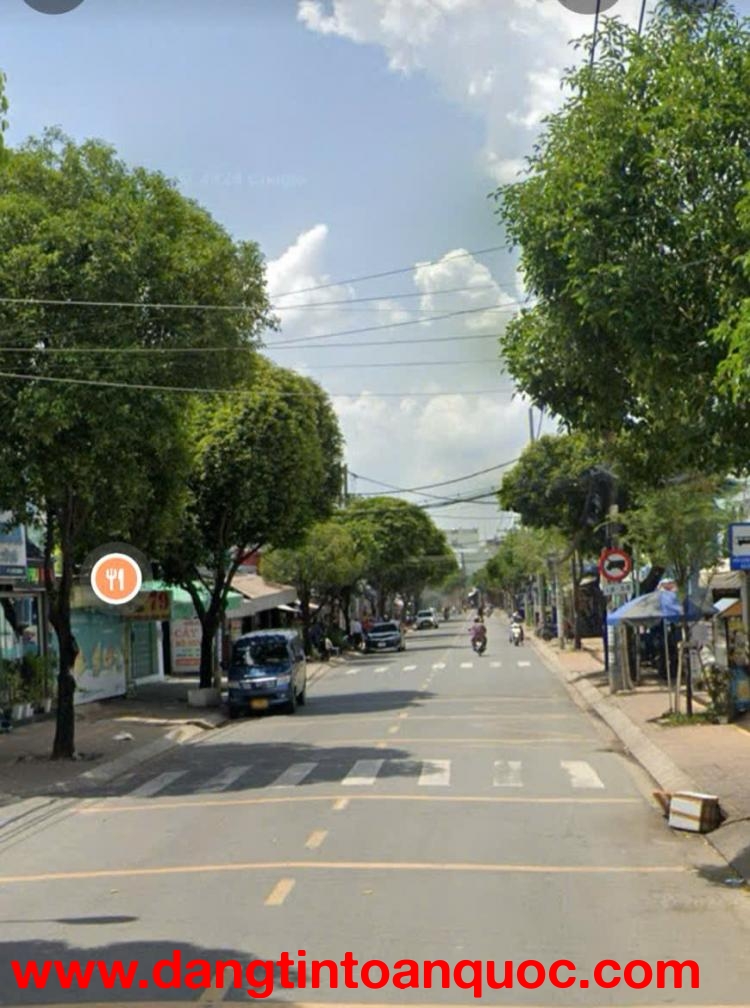 Bán nhà mặt  tiền 1 trệt 1 lầu 10x30m giá 11,5 tỷ Đường Thới Tam Thôn 9