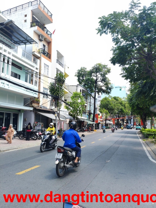 Bán nhà Hưng Phú Q. 8 sát cầu Nguyễn Tri Phương - 3 tầng chỉ 8.3 tỷ