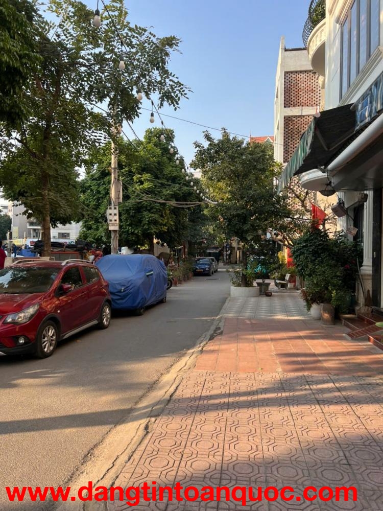 BÁN NHÀ HÀ TRÌ 2 – 2 MẶT NGÕ – Ô TÔ ĐỖ CỬA – 45M2 – GIÁ 9.75 TỶ