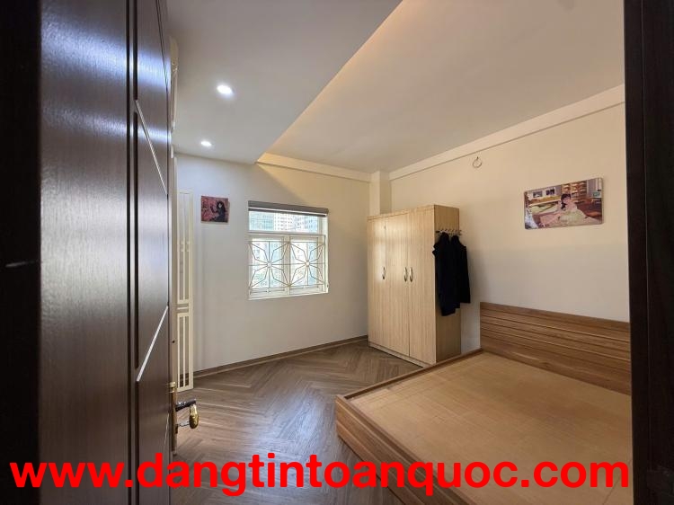 HOT! CĂN HỘ 76M² TRUNG TÂM TRUNG HÒA – NHÂN CHÍNH.
CHO THUÊ 17TR/THÁNG – GIÁ CHỈ ~4.2 TỶ.