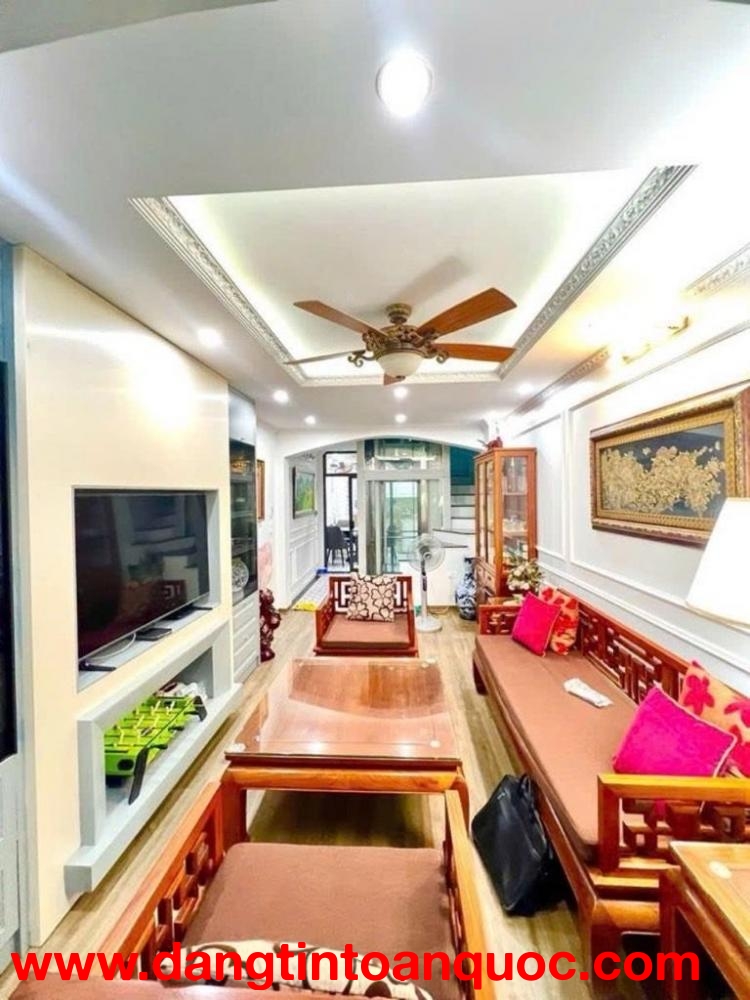 bán nhà phố đội nhân 37m x5 tầng 15,5 tỷ phân lô,gara ô tô,thang máy