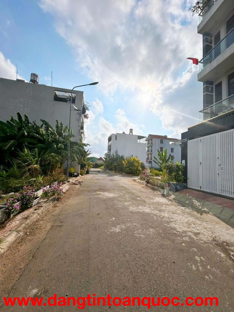 CẦN BÁN 118M2 ĐẤT THỔ CƯ ĐƯỜNG NHỰA TRONG KHU DÂN CƯ