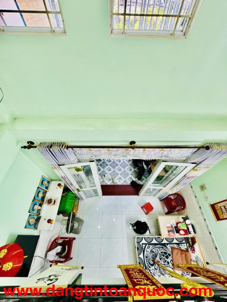 Quận 7 - Nhà đẹp - 74m2 - hẻm ô tô - Chính chủ 1 đời - 3 tầng - 9.8 Tỷ