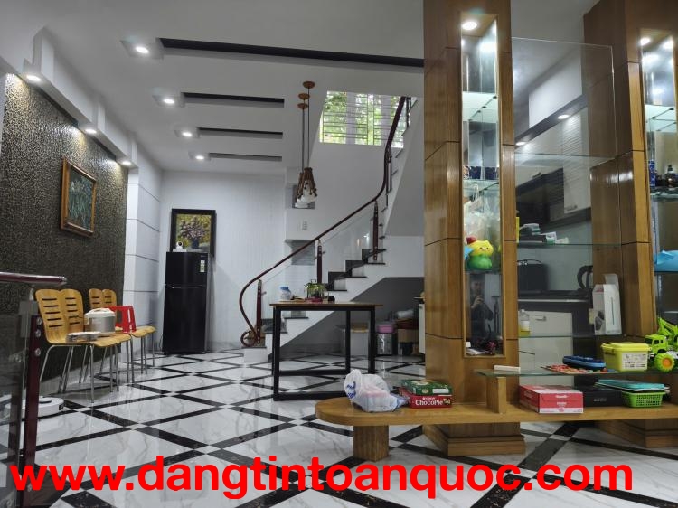 NHÀ ĐẸP TUYẾN 2 ĐÔNG KHÊ - TRUNG TÂM QUẬN NGÔ QUYỀN - GIÁ CHỈ 3,XX TỶ