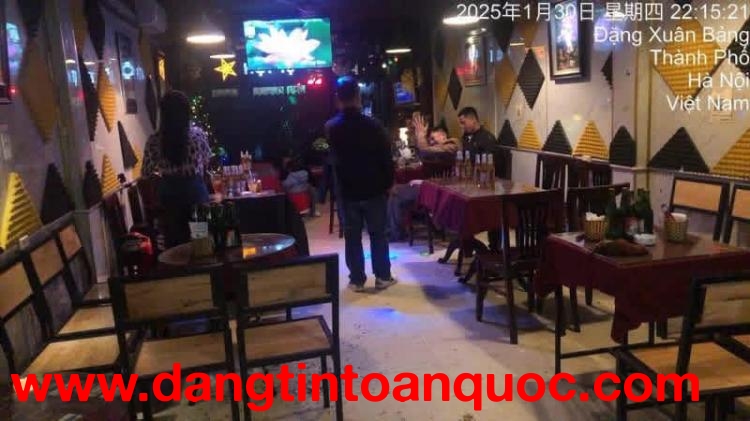 Sang nhượng quán cafe phòng trà tại 88 Đặng Xuân Bảng, Định Công