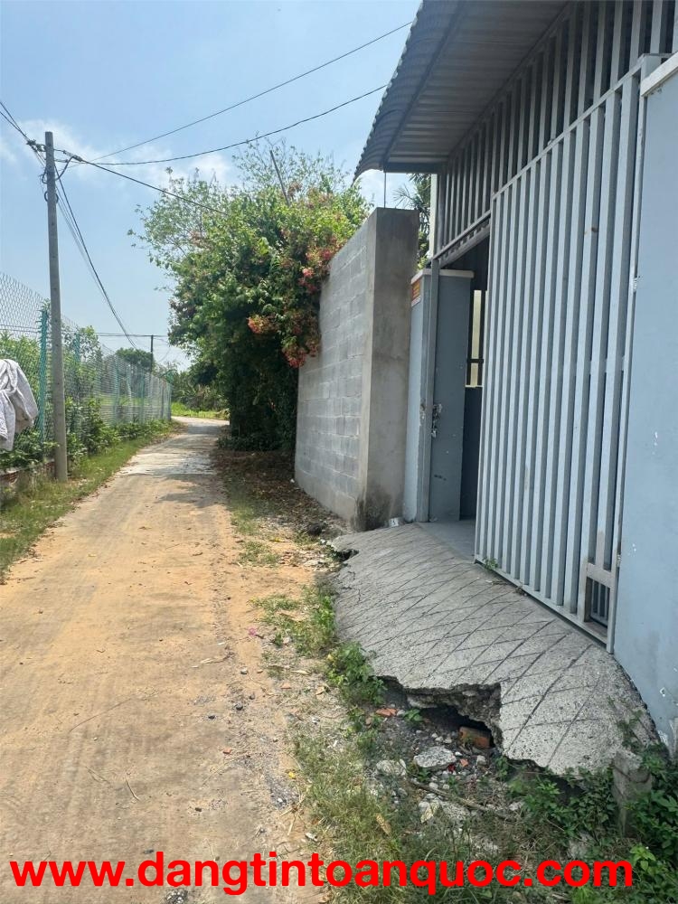 NHÀ ĐẸP–GIÁ TỐT–CHÍNH CHỦ CẦN BÁN GẤP nhà cấp 4  đường Lê Thị Giót, Tân Phú Trung,  Củ Chi, TP.HCM