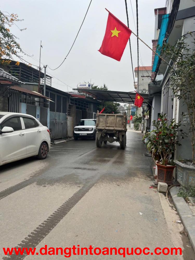 NHÀ ĐẸP VỪA Ở VỪA KINH DOANH – Ô TÔ TRÁNH NHAU Thôn Sáp Mai  xã Thiên Lộc (Võng La cũ) Diện tích: 57