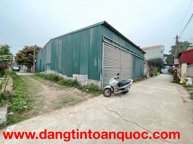 Bán 180m2 đất Long Xuyên,Phúc Thọ,Hà Nội,đường thông ô tô,3 thoáng