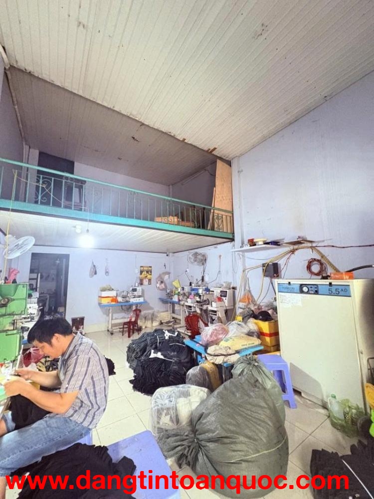 Bán nhà Cấp 4 - Hẻm 4m Văn Cao gần đường Hiền Vương, 4,5x13m, GPXD 5 tầng, 5,2 tỷ.