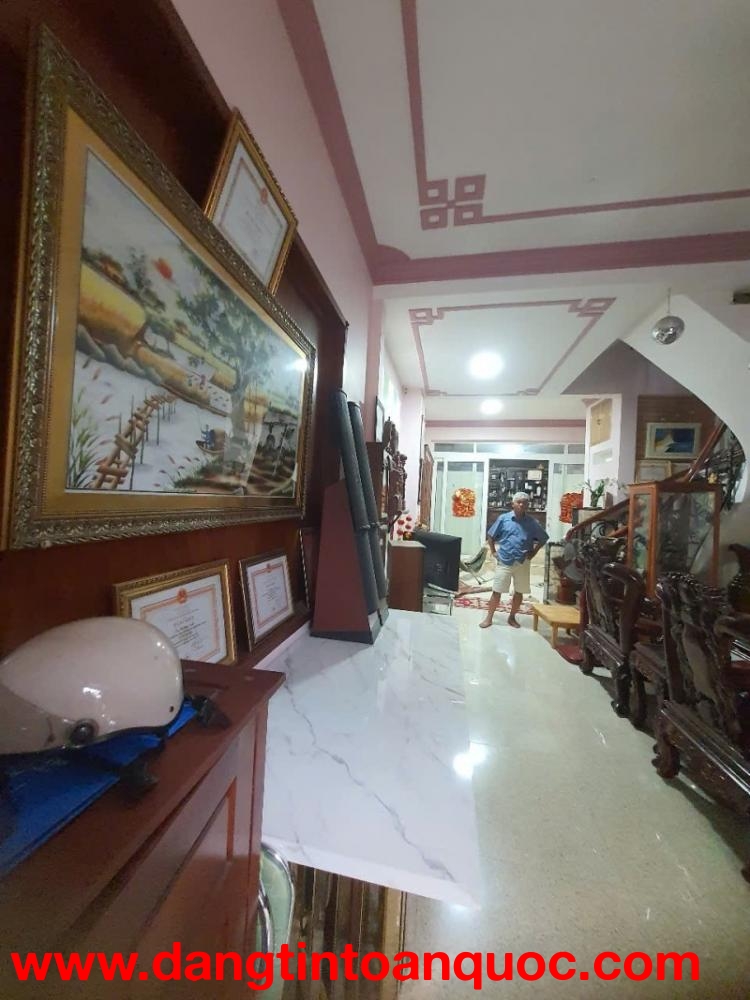 Bán Biệt Thự đường số 13, Phường An Khánh,  Q2, Thủ Đức, TP HCM. DT  210m2, 3 tầng,  4PN, Sổ Hồng, G