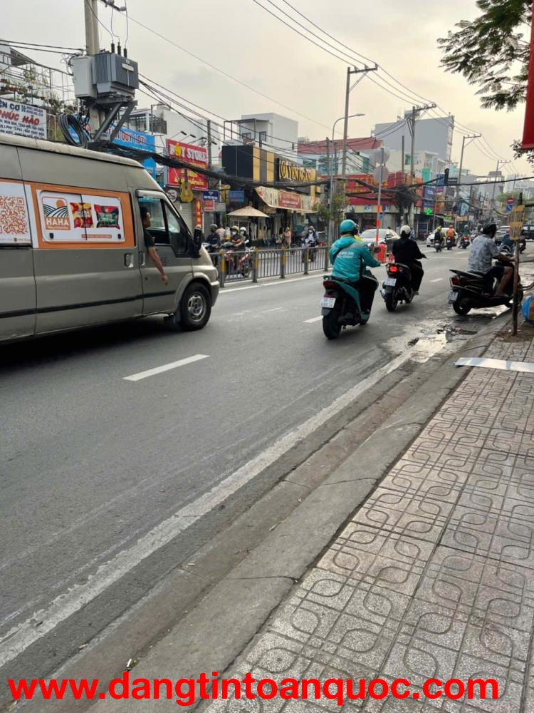 SANG NHƯỢNG SHOP MẶT TIỀN NGUYỄN THỊ THẬP – Q7