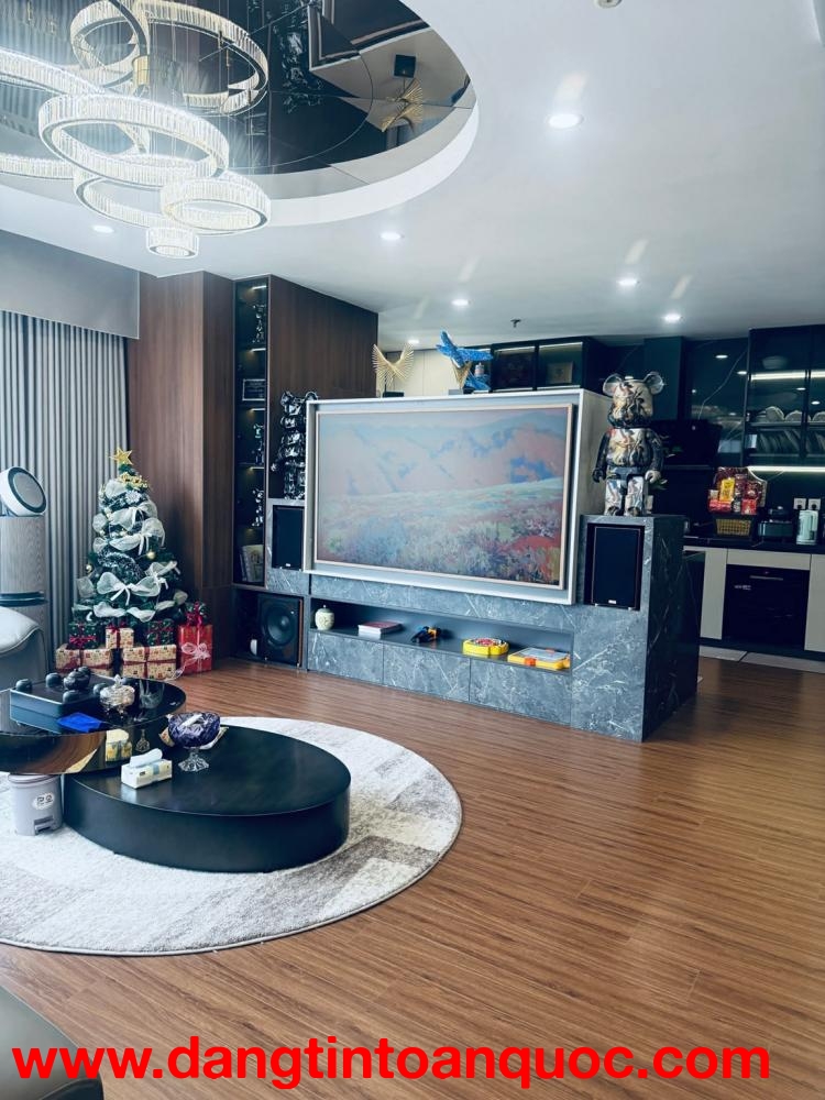 23.3.26.1 Bán căn 3 ngủ Golden Palm Lê Văn Lương dt 125m2 góc, kính cong, nội thất cực kỳ ấn tượng, 