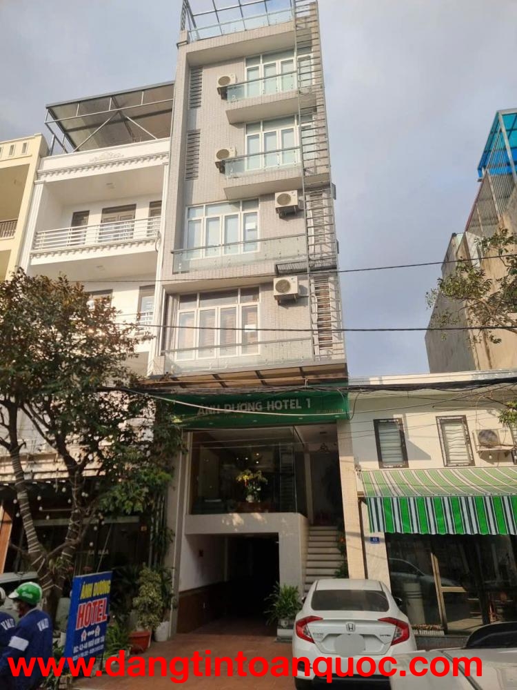 ⭐⭐Bán Khách sạn mặt đường tuyến 2 Quán Nam - 78m 7 tầng - Doanh thu 150 triệu