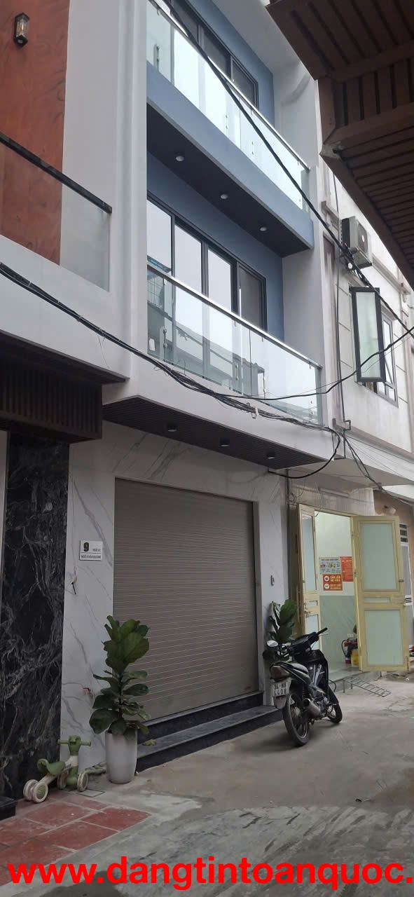 Nhà phố Ngô Xuân Quảng,8.5 tỷ 36m2,, 2 mặt thoáng, sổ đẹp