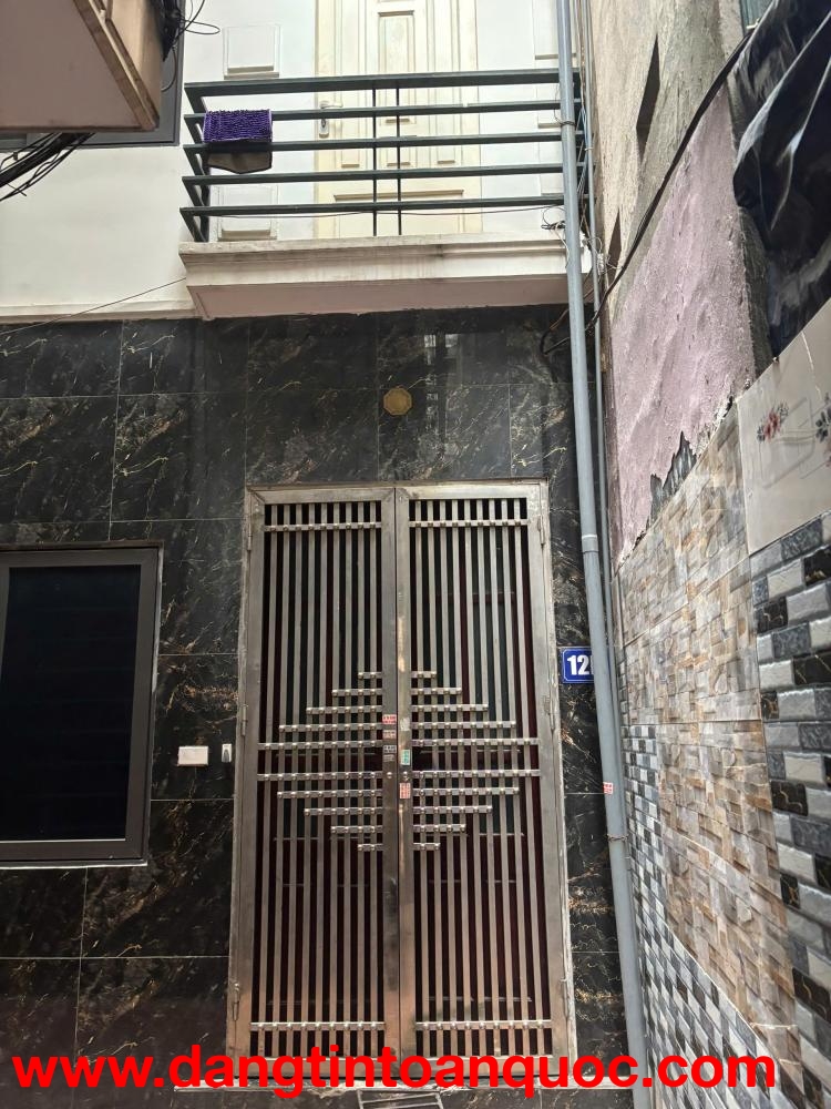 CHO THUÊ NHÀ 4 TẦNG TẠI NGÕ 145 QUAN NHÂN, THANH XUÂN, HN GIÁ 14TR/ THÁNG