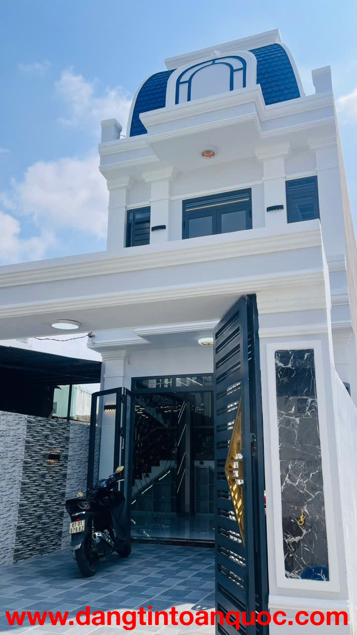 Bán nhà 2 Tầng 110m2 Đông Hòa,SHR đường xe hơi, gần nhà thi đấu Dĩ An