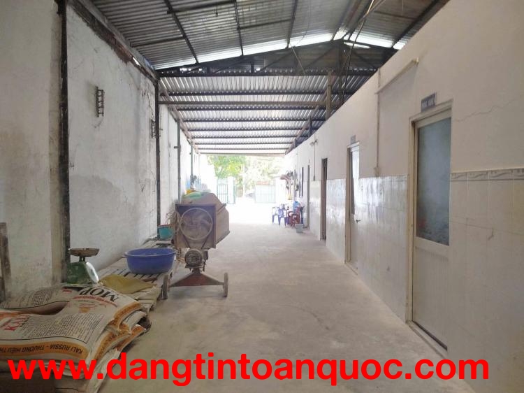 Bán nhà xưởng Mặt tiền Xuân Thới Thượng 18, gần Ngã Ba Giồng, 10x47m, Cấp 4, chỉ 12,5 tỷ.