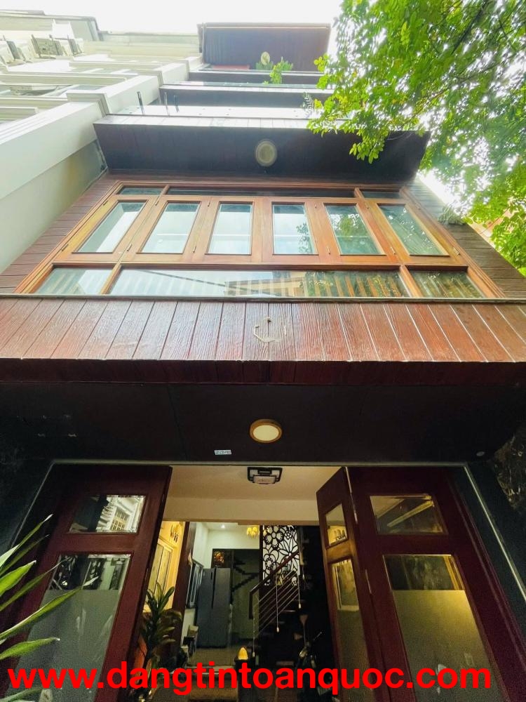 Lạc Long Quân – Bán nhà 6Tầng 50m² MT 4.2m – Giá chào hơn 18 Tỷ Tây Hồ