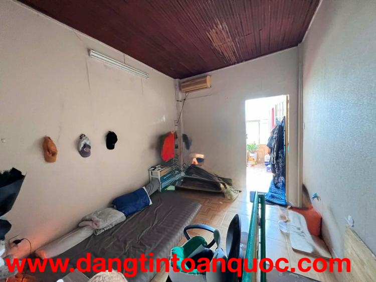 ???? CẦN SHARE PHÒNG LẦU 2 – CHỈ 1 NỮ (Cô Bắc, Q1)