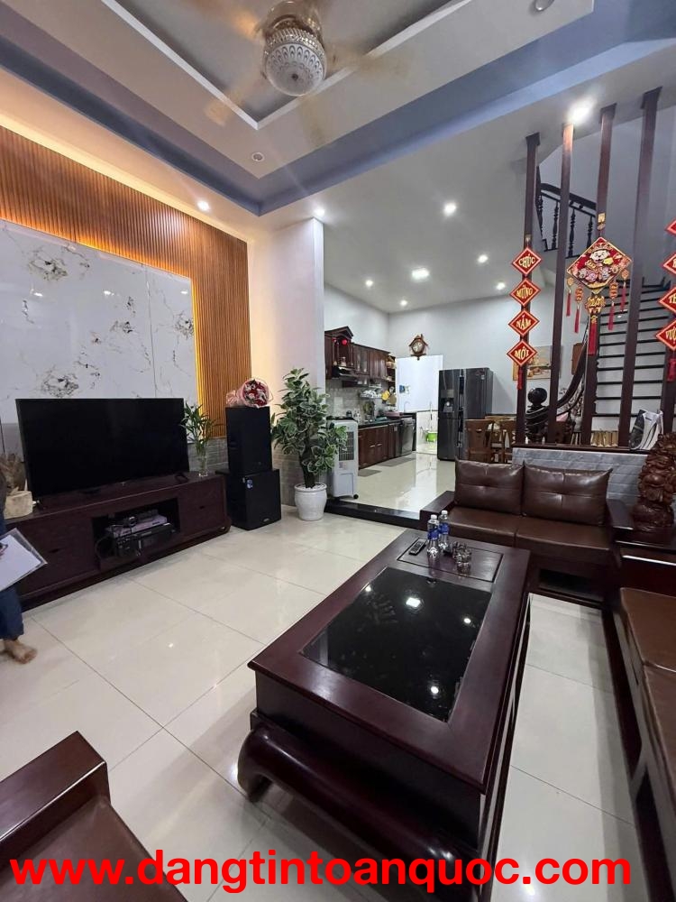 ????????Bán nhà 3 tầng 3 mê đường Hoà An 9 - Yên Thế - Băc Sơn