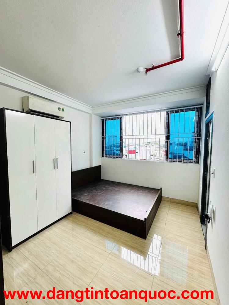 Cho Thuê Ccmn Full đẹp thoáng cửa sổ giá rẻ Tại 302 Minh Khai, HBT