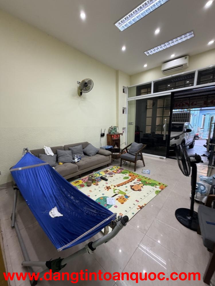 Bán nhà mặt tiền Thủ Khoa Huân 115m2 gần biển Mỹ Khê giá 15.8 tỷ