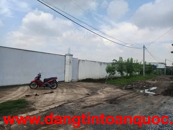 Bán đất mặt đường 6400m2 giá 60 tỷ Đường Xuân Thới Sơn