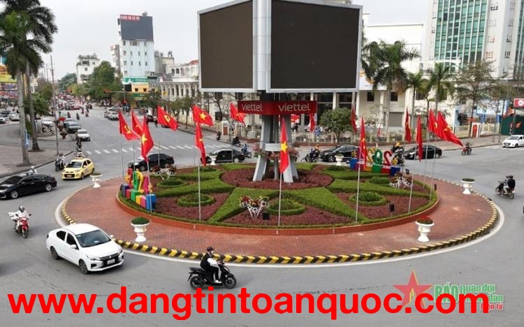 bán đất tặng nhà 2 tầng mặt lý bôn. gần 160m2, gần vincom