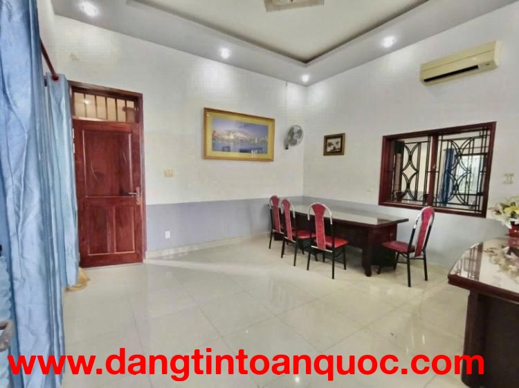 Bán nhà đường số 9, Phường Linh Trung, Thủ Đức, TP HCM. DT 105m2, 4 tầng, 8PN. Giá 9.5 tỷ, SHR