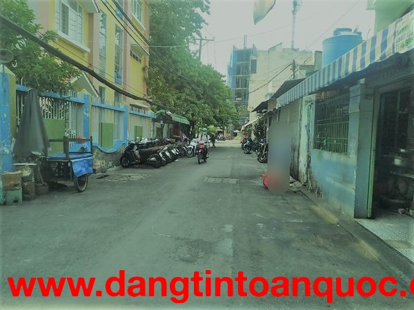 Bán Nhà Hẻm Xe Hơi kế trường mầm non Vành Khuyên - Giá Nhỉnh 4 Tỷ