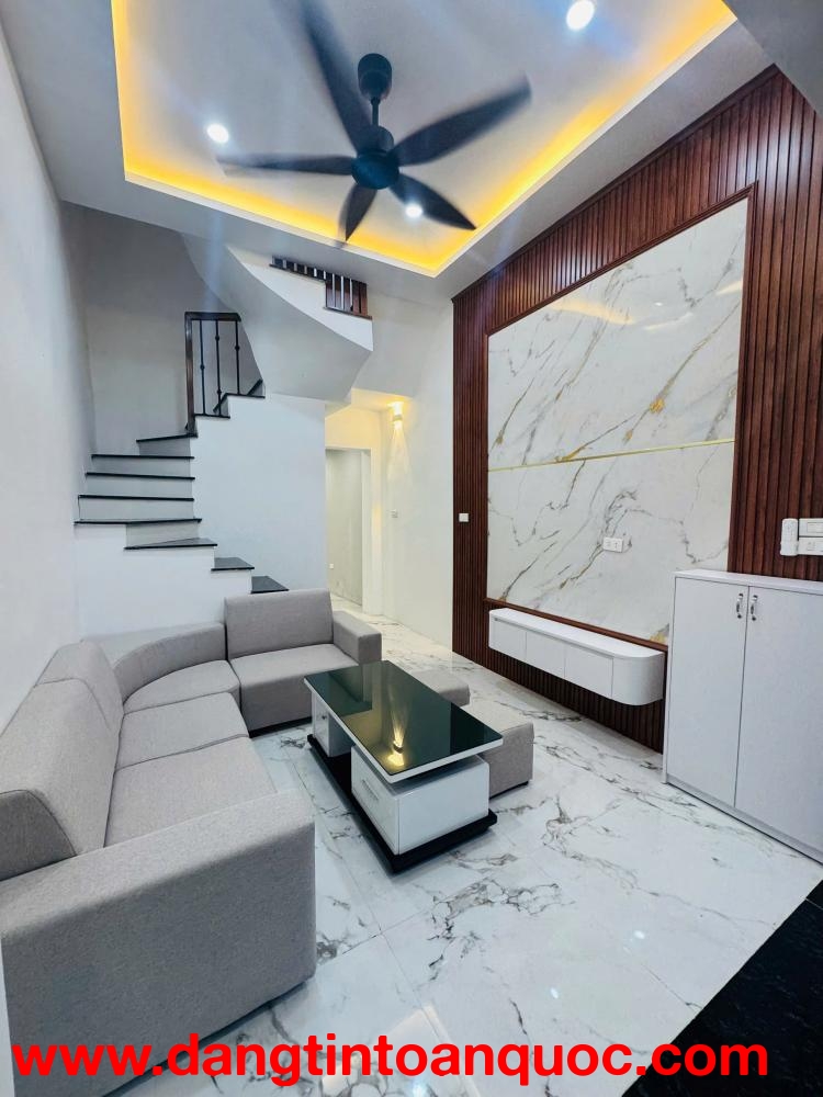 SIÊU PHẨM NHÀ PHỐ TÂN MAI - VUA PHÂN KHÚC VUA VỊ TRÍ