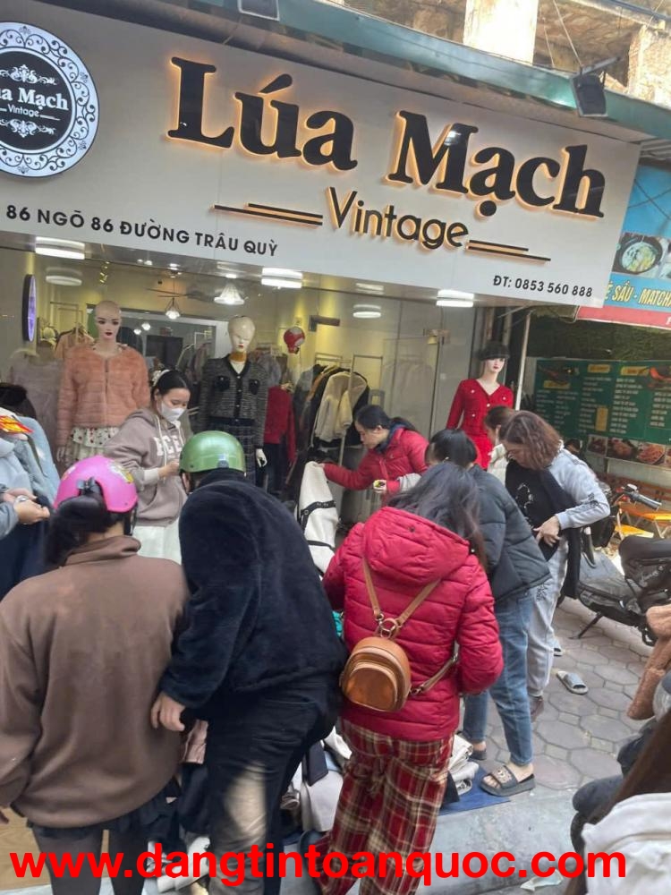 SANG NHƯỢNG SHOP QUẦN ÁO Giá sang nhượng: 200 triệu Số 86 ngõ 86 đường Trâu Quỳ, Gia Lâm, Hà Nội