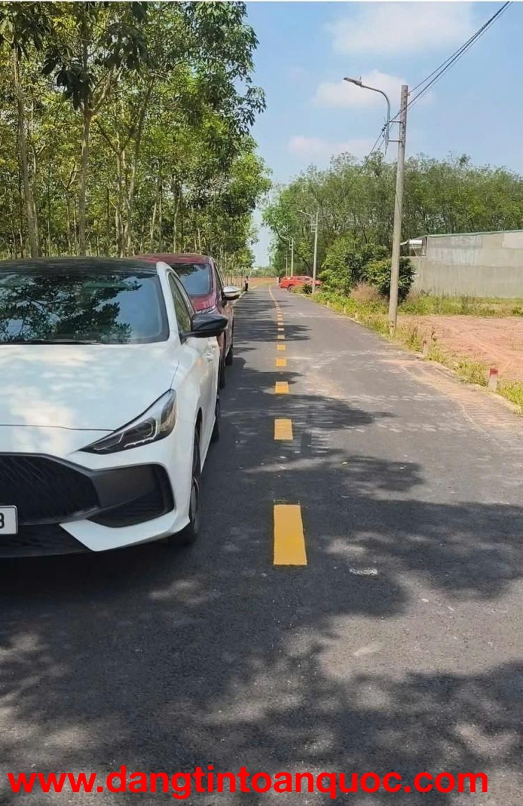 Bán đất đẹp - Diện tích 5x20m2, có 60m2 thổ cư - Mặt tiền đường nhựa 5m - Gần khu công nghiệp