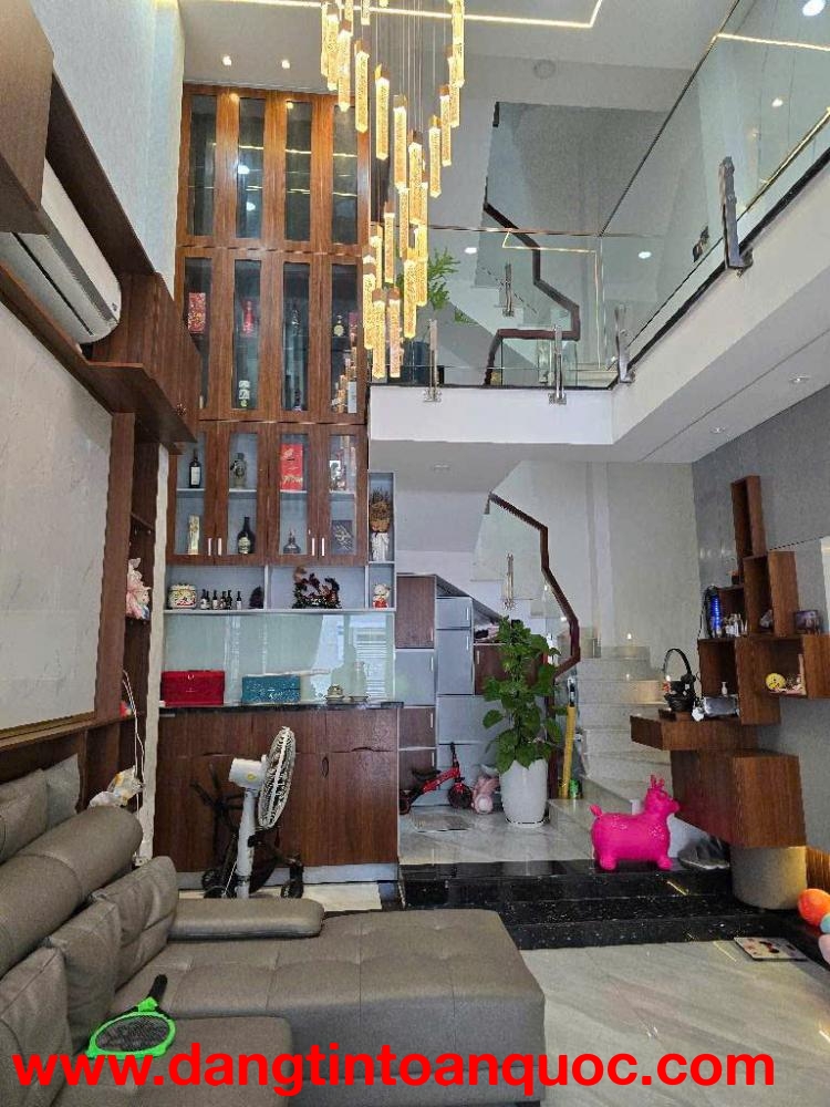 NHÀ MẶT TIỀN HẺM OTO QUANG TRUNG  - 5 TẦNG - GIÁ NHỈNH 8 TỶ