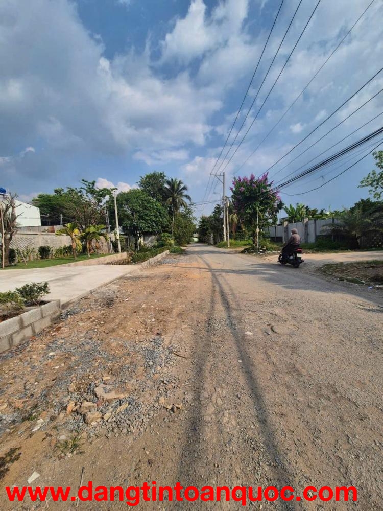 ĐẤT 1/ NHỊ BÌNH 2 – GẦN 1.700M² THỔ – ĐƯỜNG NHỰA TỚI ĐẤT! VỊ TRÍ ĐẸP