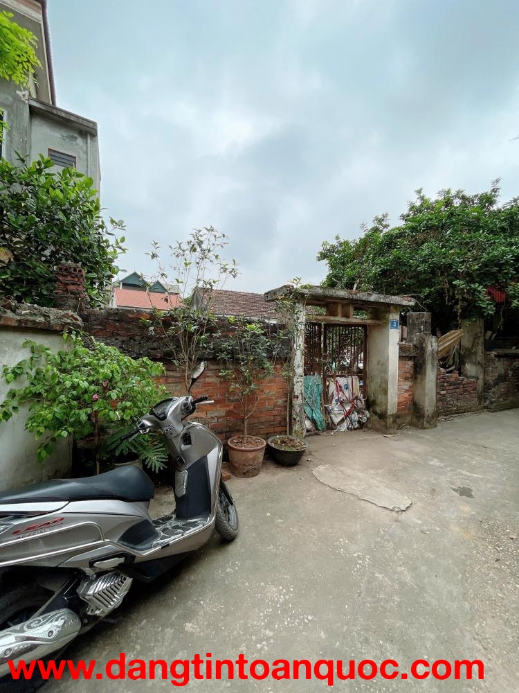 Bán 110m2 đất, Thị Trấn Phúc Thọ,Hà Nội,ô tô ,30m ra QL32