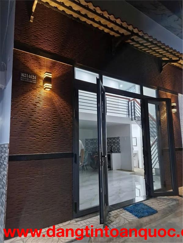 Chính chủ bán căn nhà Nguyễn Duy Cung, Gò Vấp, 38m2, 3 phòng ngủ, nội thất đẹp và xịn, nhỉnh 4 tỷ