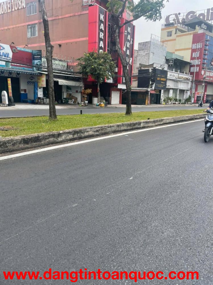 Bán Khách Sạn (6.3x65) Mặt Tiền Tô Ký, Tân Xuân, Hóc Môn Giá Cực VIP