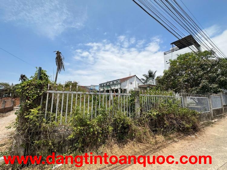 Bán 128m2 đất sát Biển Tam Tân - Tân Tiến - LaGi 1.9 tỷ đi bộ ra biển