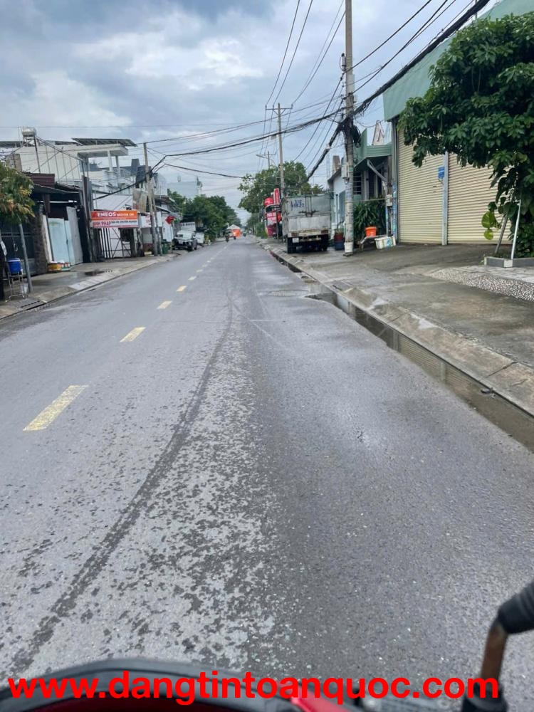 Bán đất mặt tiền 30x70m giá 30 tỷ Đường Phạm Thị Giây