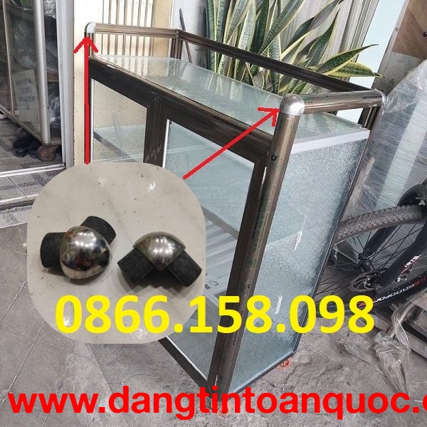 Bo góc tủ nhôm 2 chân là gì? Ưu điểm và cách sử dụng hiệu quả